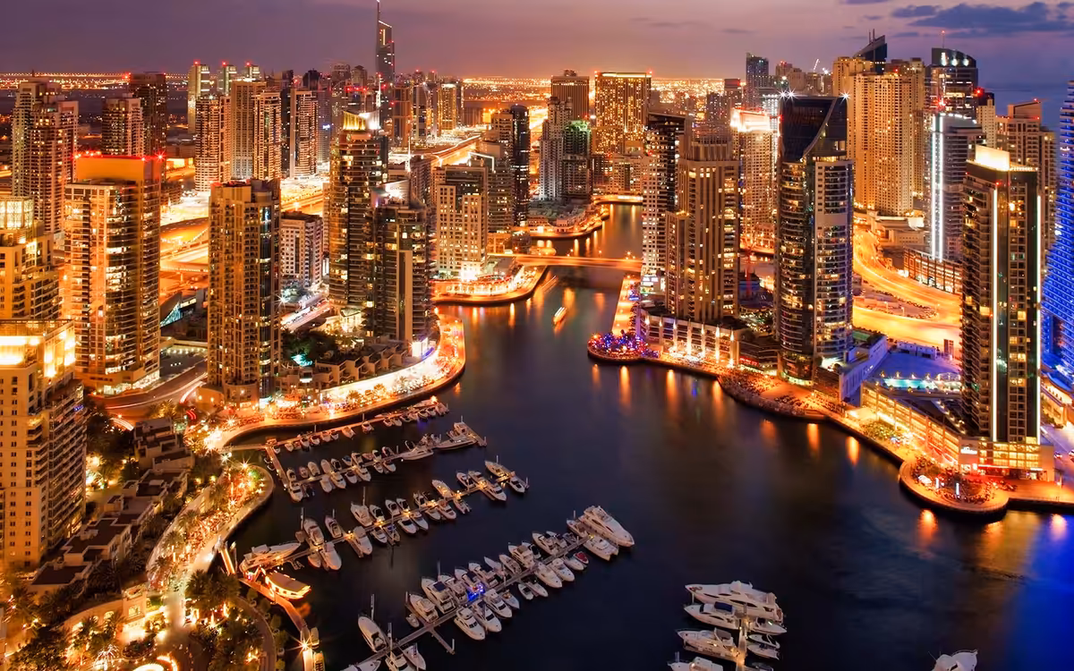 Dubai Marina Dhow Cruise Dinner with Live Entertainment guest snapshot 3