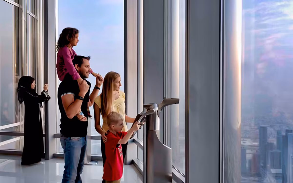 Burj Khalifa At The Top Dubai Tickets Levels 124 & 125 image 2