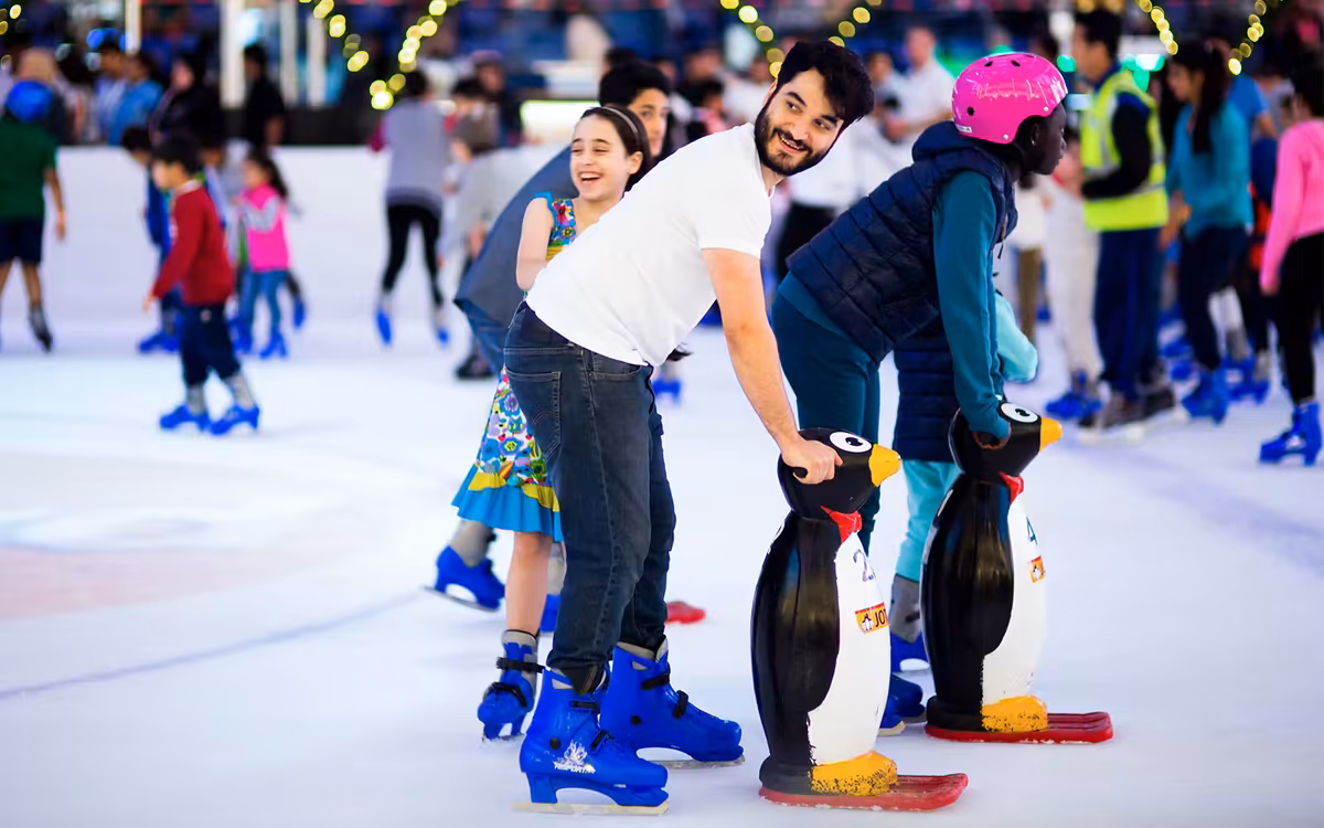Dubai Ice Rink Tickets at Dubai Mall: 90-Minute Skate image 1